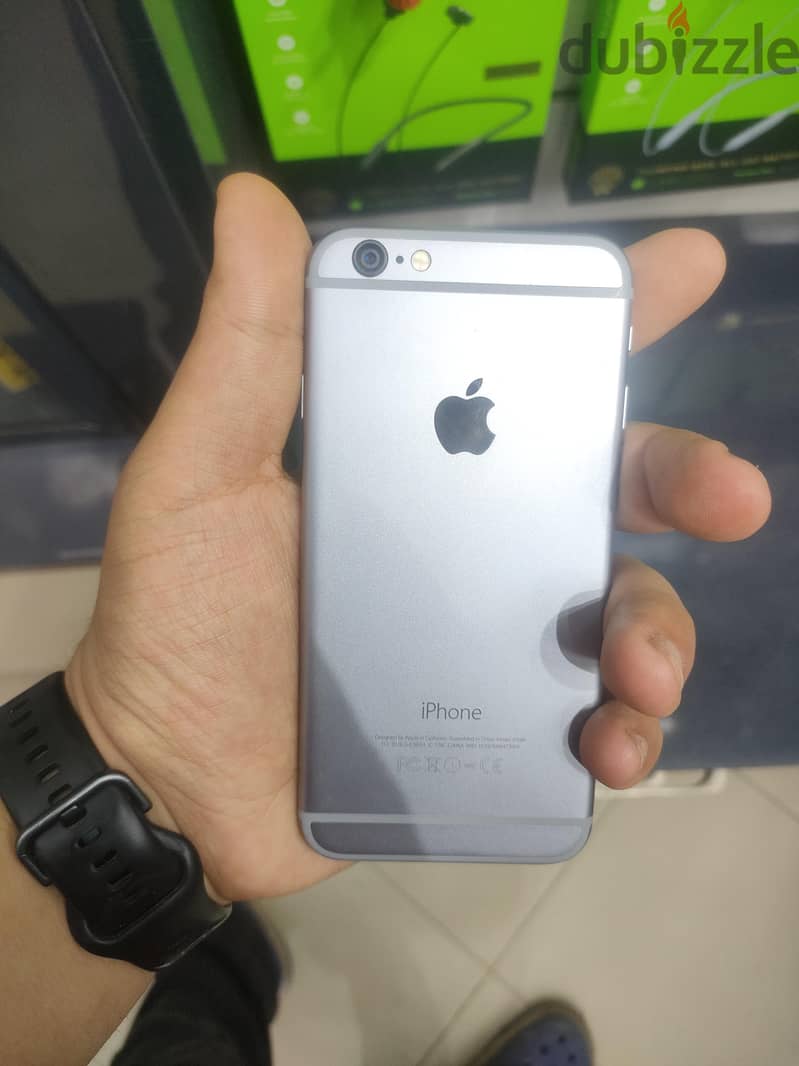 Apple - iPhone 6 4