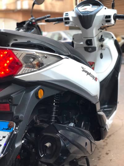 scooter sym st 200