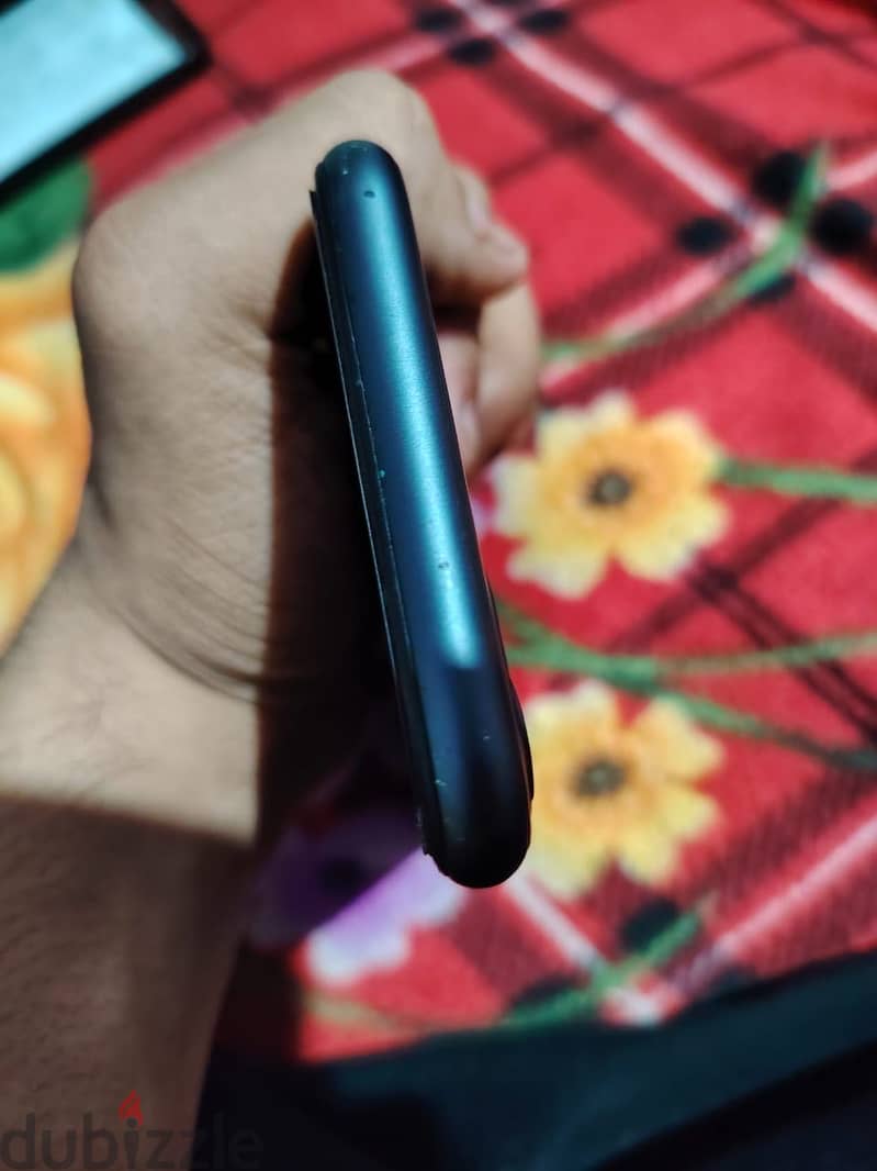 Iphone 11 - Mobile Phones - 209329021