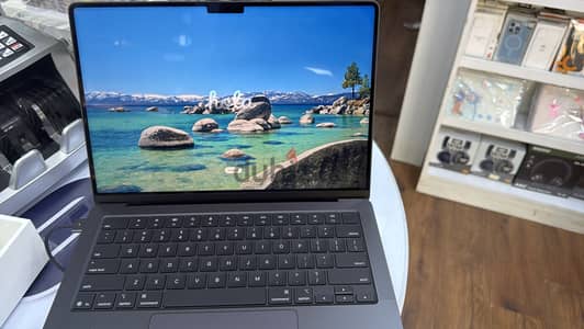 14-inch MacBook Pro M5 space black