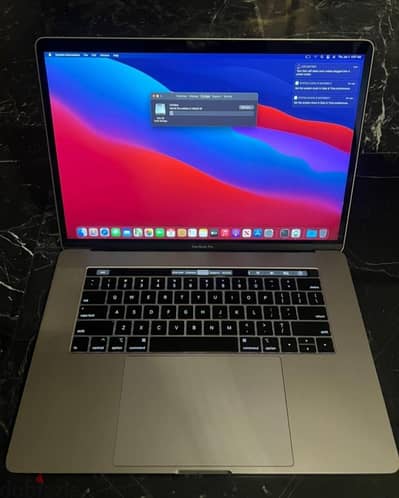 macbook pro i9 8core Ram 64GB 1TB vga Radeon 8GB