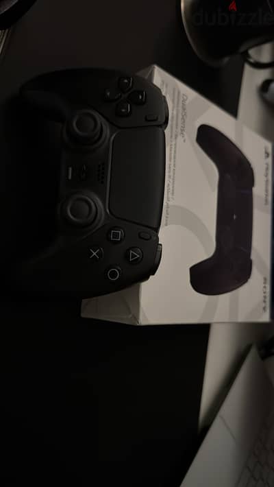 دراع ps5 لم يستخدم نهائيا جالي هديه ومش عايزو