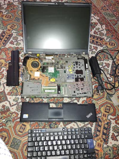 T500 Lenovo قطع غيار spare parts