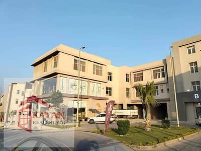 Office - Clinic for rent in Sheikh Zayed Alkarma Mall 4 Excellent Price