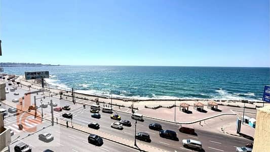 Furnished apartment 130 sqm in Al-Ibrahimiya // On the sea first row