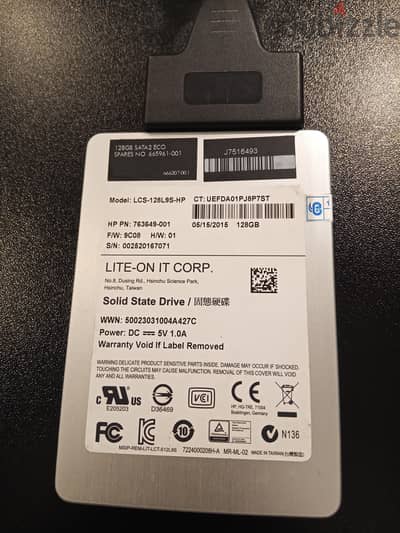 ssd 128g بحاله ممتازه + وصله ليكون  فلاشه
