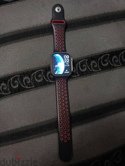 it's a very good watch in a very good condition