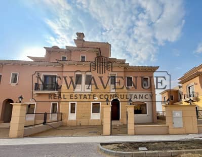 فرصة مميزة لامتلاك فيلا جاهزة للاستلام في كمبوند City Gate من Qatari Diar، بمنطقة Opal