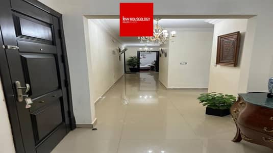 170 m apartment, ready for immediate delivery, fully finished, directly opposite Al-Rehab and the eastern market, for sale in the Jayd Park compound.