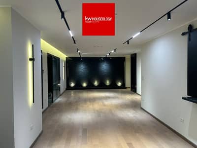 Resale apartment for sale in Sodic Eastown, fully finished and ready for viewing. Ready to move.