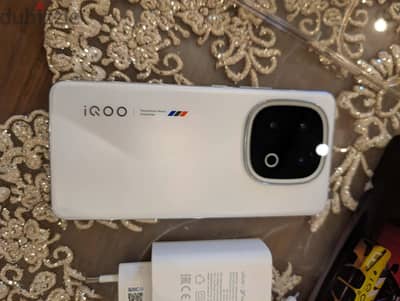 Vivo iQOO 13 - 512GB 16GB RAM