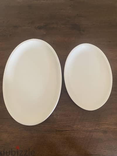 Set of 2 White Ceramic Oval Serving Platters with Braided Rim