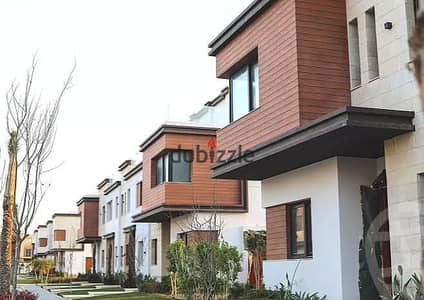 An exceptional townhouse for sale—one of the best residential units available, at an absolute bargain price.
