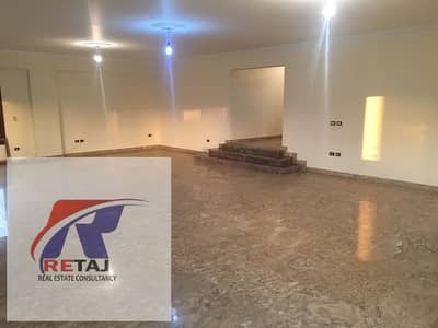 Apartment for rent, 350 sqm, in a prime location in the Fifth District, Fifth Settlement.