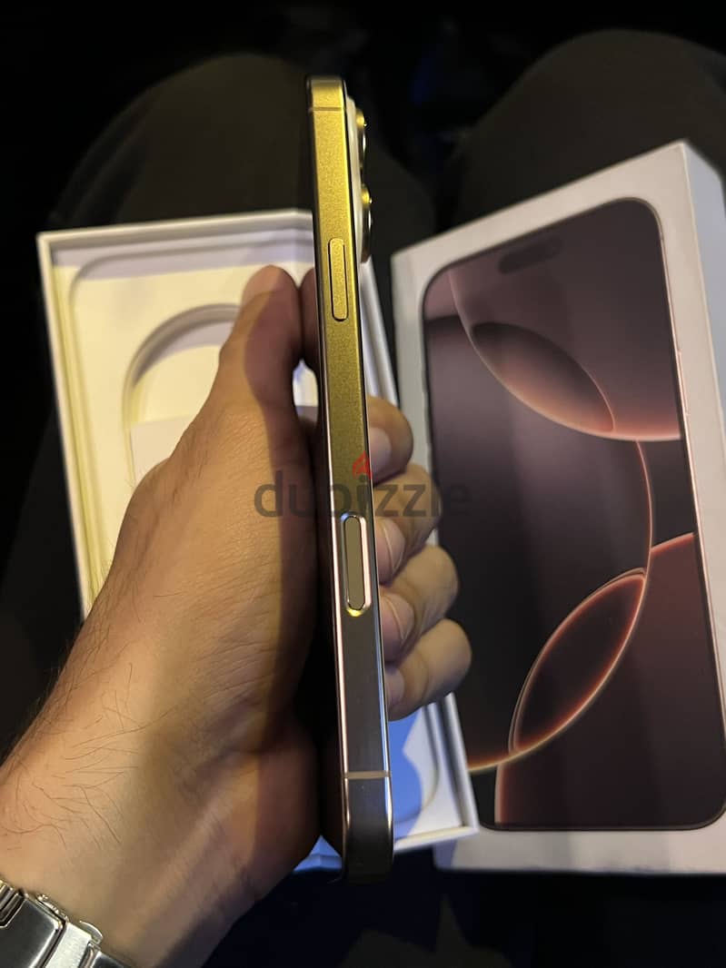 Apple - iPhone 16 Pro Max 2