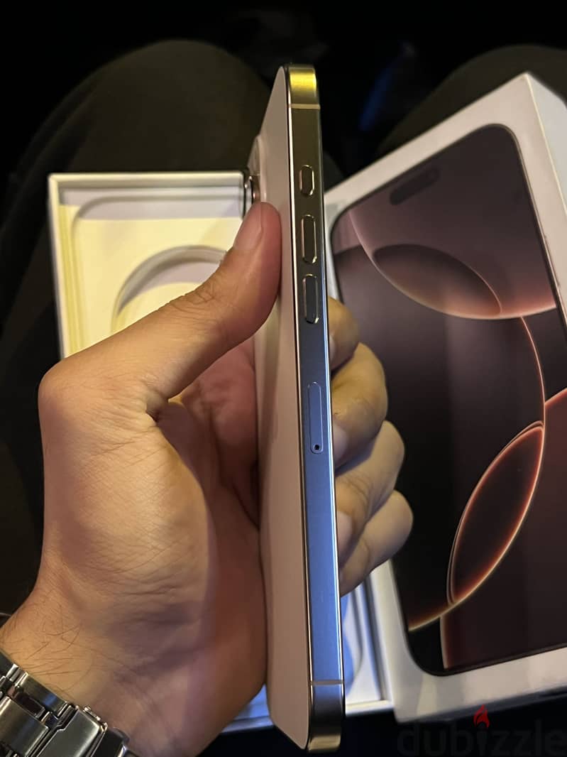 Apple - iPhone 16 Pro Max 4