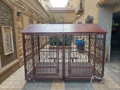 بيت للكلاب مصنوع من الحديد الفورفورجيه