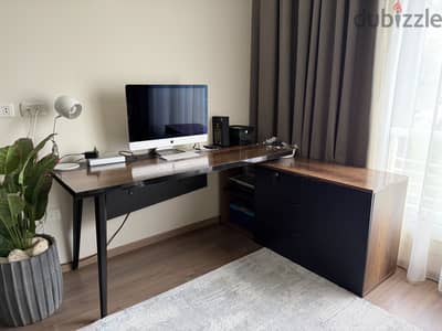 Large L-Shaped Home Office Desk – Excellent Condition (Huge Storage)