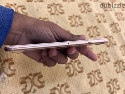 آبل - آيفون 8 بلس