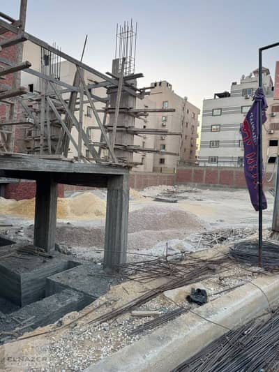 شقه للبيع في المقطم الهضبه الوسطي خلف مول الحافظ