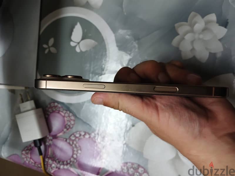 Apple - iPhone 16 Pro Max 5