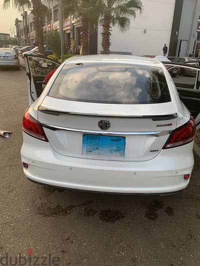 ام جى 6 2022 اعلى فئه بحاله ممتازه