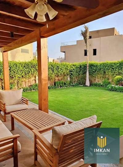 A ready-to-move-in villa is available for sale with a 55% discount, a 10-year payment plan, and a 5% down payment. It is located in the Sarai compound