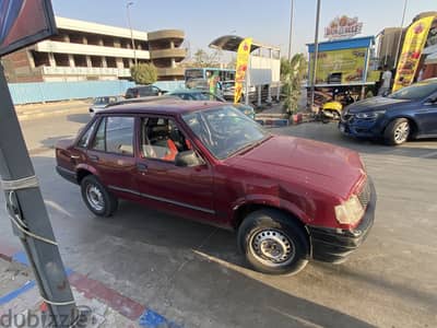 أوبل كورسا 1992