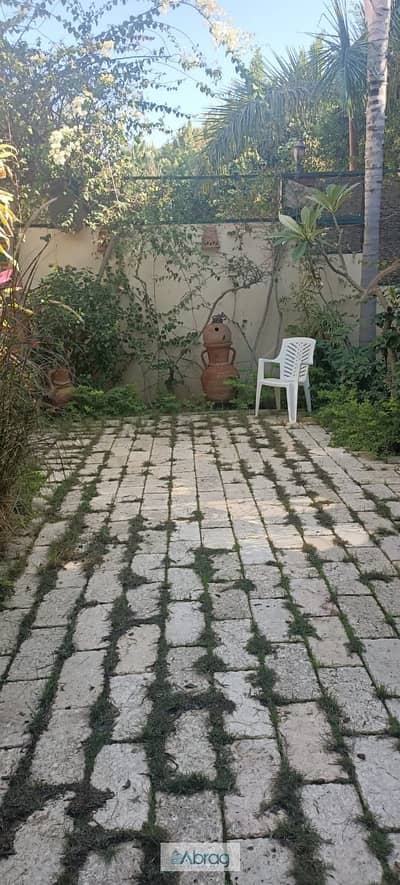 Twin House (370 sqm) on a 304 sqm plot in Zayed 2000