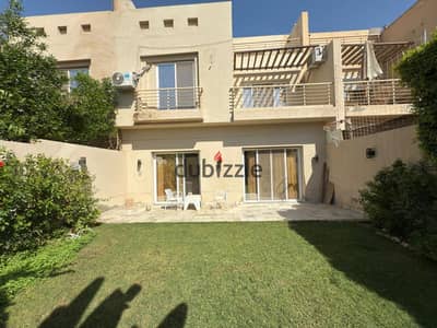 Townhouse Villa for Sale in Evergreen - Ultra Super Lux - The villa is being sold fully furnished