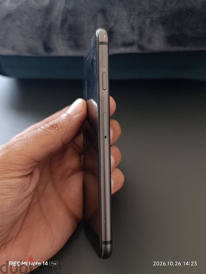 Apple - iPhone 8 5