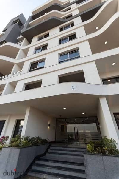 Immediate handover in the New Capital—just minutes from the airport and Al Masa Hotel, located next to the British University and opposite the Diploma