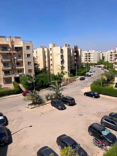 70m² 1st Floor Apt for Sale in Mostaqbal Zayed | 2 Balconies