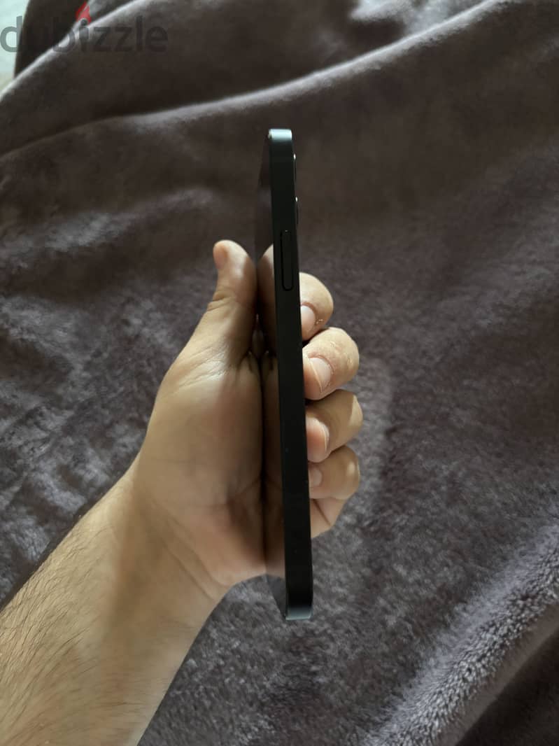 Apple - iPhone 12 3