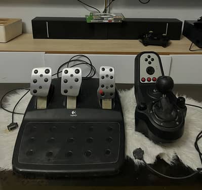 Logitech G27 Racing Pedals & Shifter No Wheel