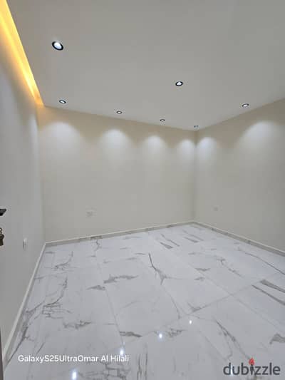Shop for rent in Lebanon Square, Mohandessin