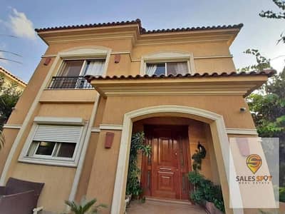فيلا لقطة بجاردن وروف خاص باطلالة طبيعية وخصوصية من شركة مدينة مصر في اميز لوكيشن