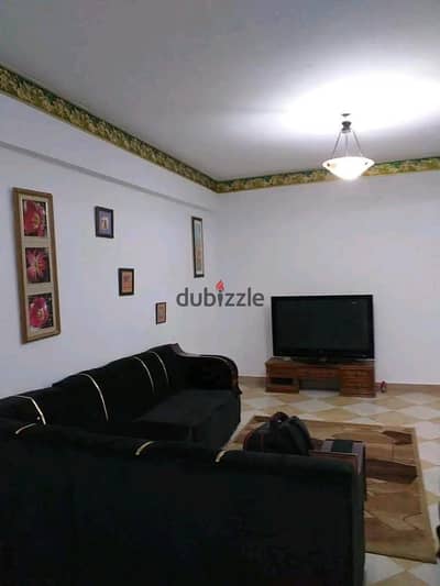 Furnished apartment for rent in the heart of Maadi, on the twentieth floor, opposite Maadi Hotel, close to the Sadat Academy and the Nile Corniche. Surveillance cameras, very classy entrance, 24-hour security. The apartment is close to all transportation and services, consisting of two bedrooms, a reception area, a bathroom, and a kitchen.