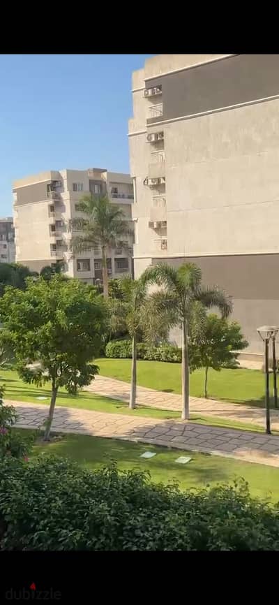 شقه للبيع 78م بمدينتي b12 فيو مفتوح دور تالت متكرر جاهزه مستلمه للسكن الفوري