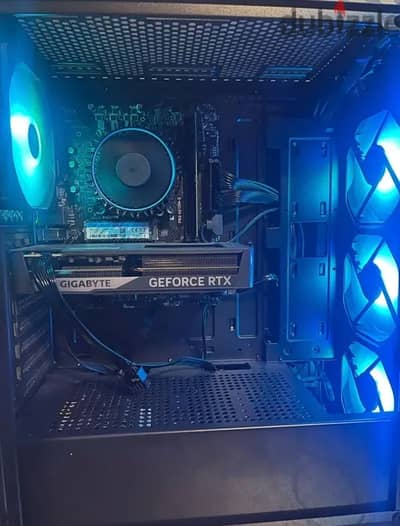 MID-HIGH END GAMING PC - 5060 TI - 32 GB DDR5