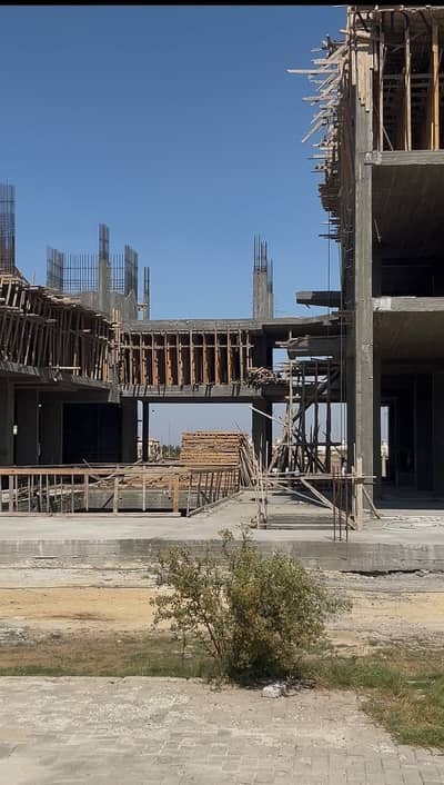 امتلك محل تجاري 20 متر في الدور الأرضي داخل The Point Mall على وصلة دهشور بمقدم 10% وتقسيط حتى 6 سنوات