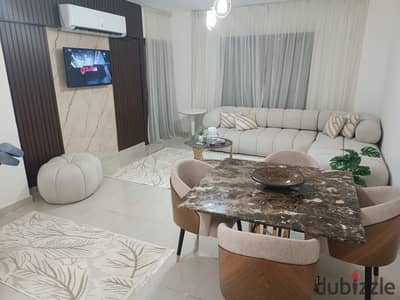 شقة تانى سكن للايجار بالرحاب موقع مميز سعر مناسب