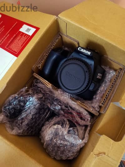 Camera Canon 250d + Lens 18:55 + Lens 50mm