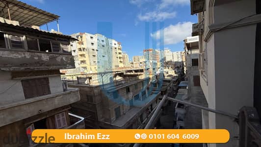 شقة 200م للبيع - كامب شيزار - تاني نمره من ش بورسعيد - السعر 6.500. 000 ج كاش