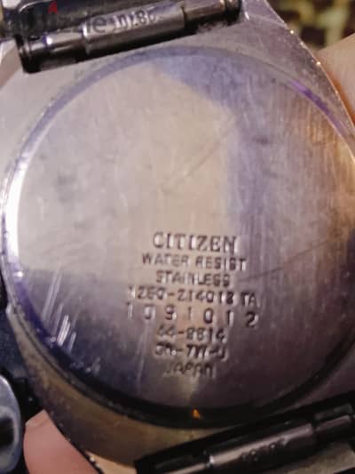 Citizen) مصنوع من الفولاذ المقاوم للصدأ Stainless Steel)