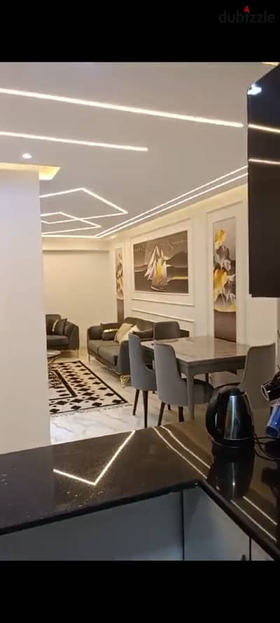 شقه للايجار في زهراء المعادي الخمسين الرئيسي Furnished apartment for rent in Zahraa El Maadi Main Street Three bedrooms, bathroom, kitchen, and reception area Fully air-conditioned Near El Khamsin Mall Contact: 01115744884 01112303234