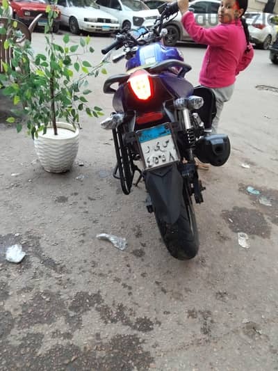 موتوسيكل بينيلي vlm 200