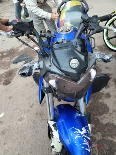 موتوسيكل بينيلي vlm 200