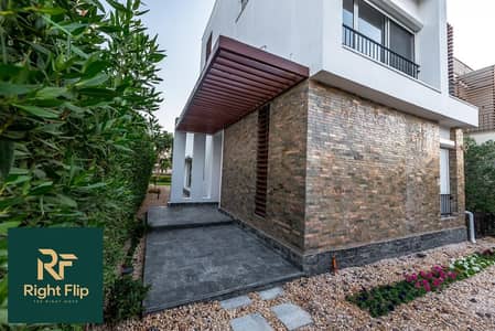Twin House with 4 Rooms for Sale - Fully Finished - Prime Location in Westown Compound - Sodic - Sheikh Zayed