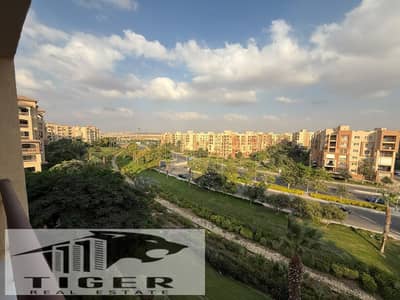 شقة 211م للبيع في مدينتي فيو مباشر على مجرى السيل تشطيب Ultra Super Lux دور رابع